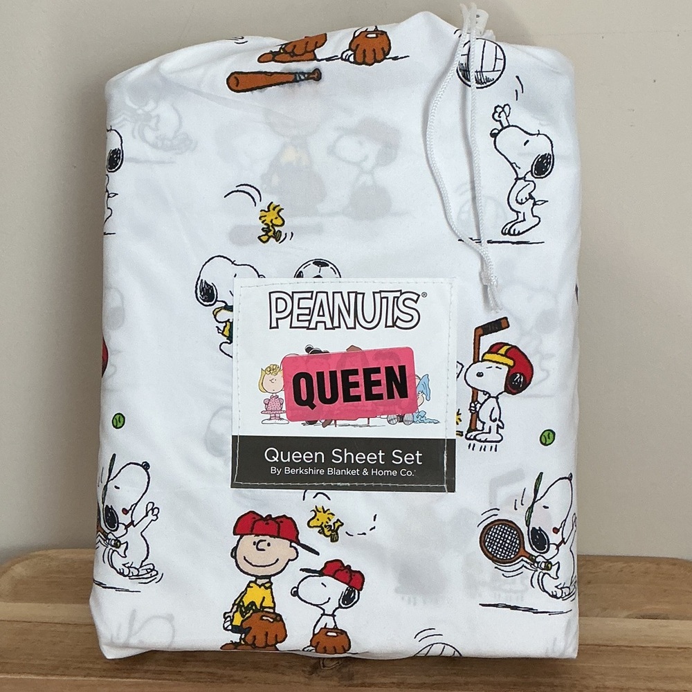 Peanuts Snoopy and Friends Queen Sheet Set - Multiple Sports All In One-